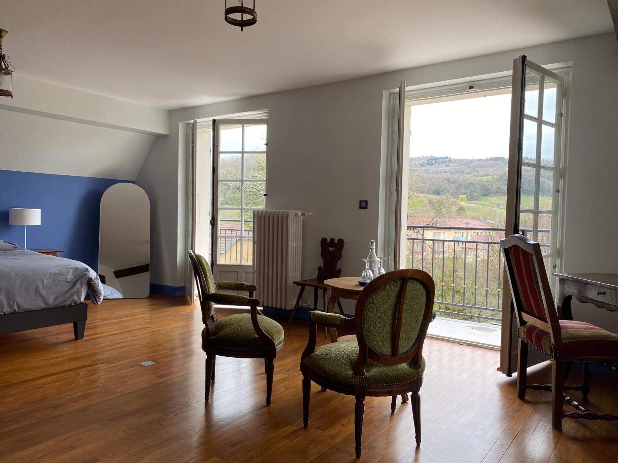 Longue Vue En Arbois Bed & Breakfast ภายนอก รูปภาพ