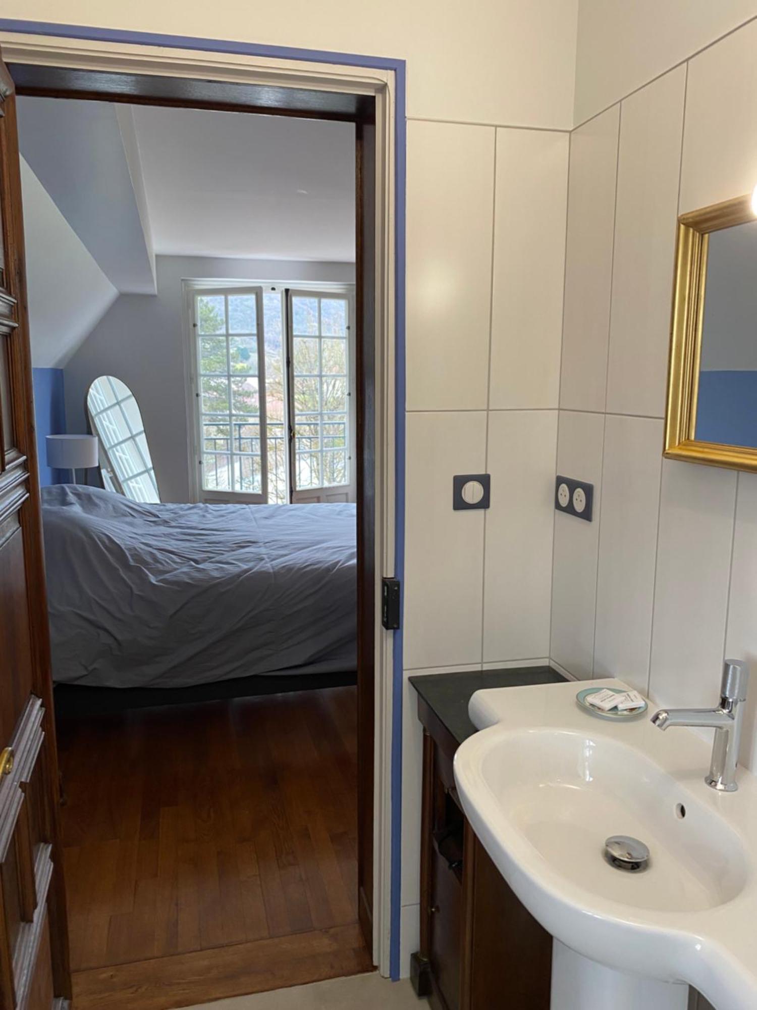 Longue Vue En Arbois Bed & Breakfast ภายนอก รูปภาพ