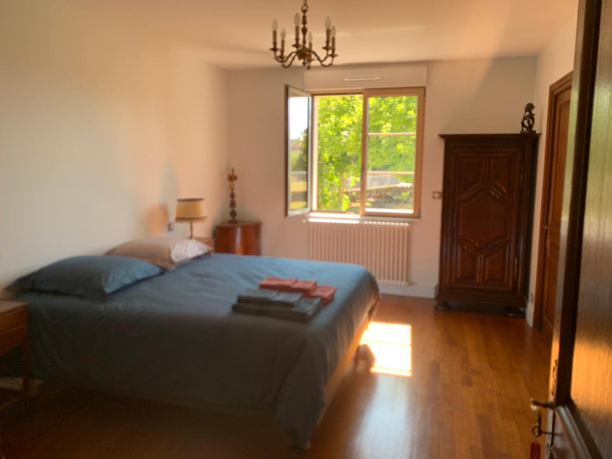 Longue Vue En Arbois Bed & Breakfast ภายนอก รูปภาพ
